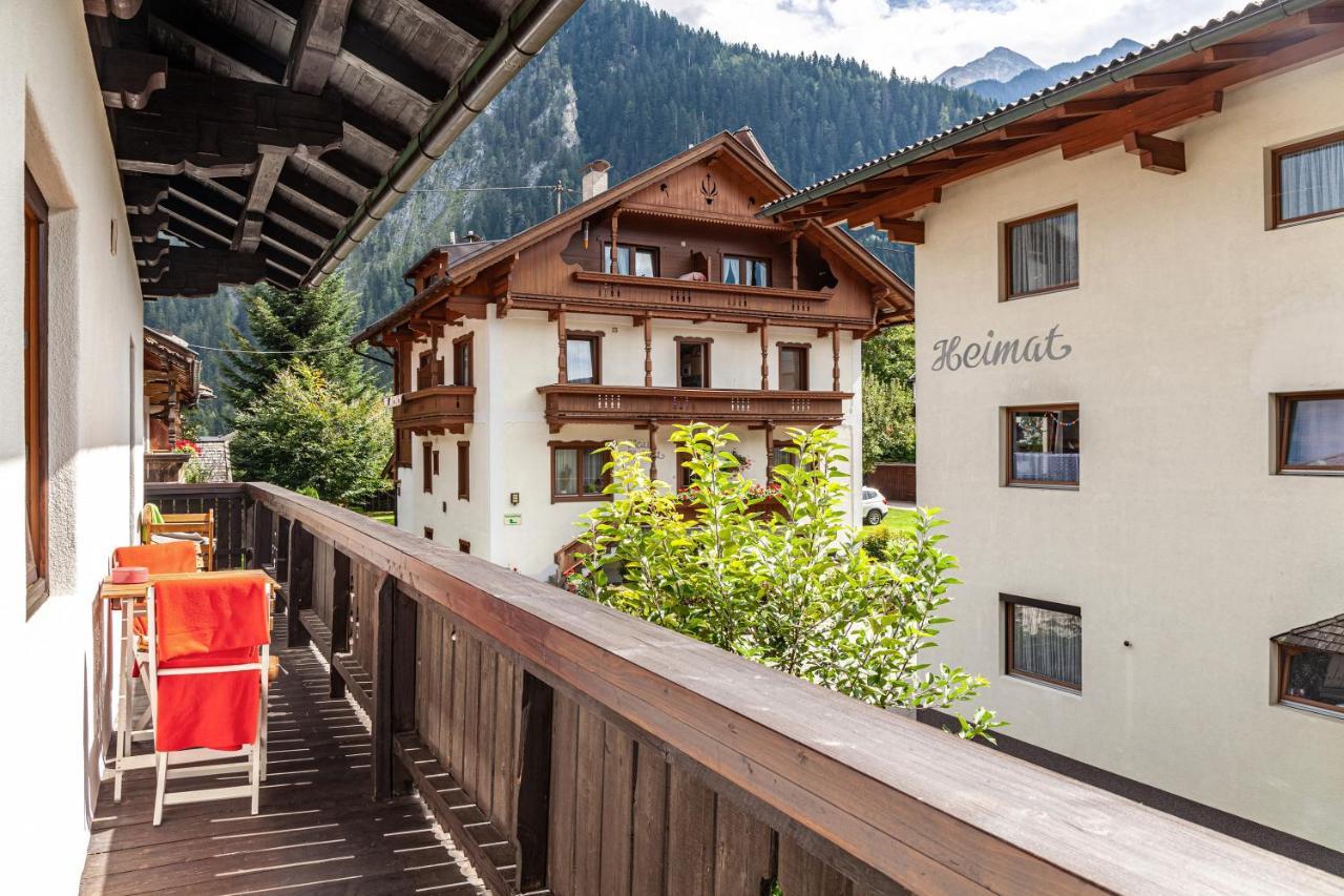 Ferienwohnung Galerie Kaiser Mayrhofen Exteriör bild
