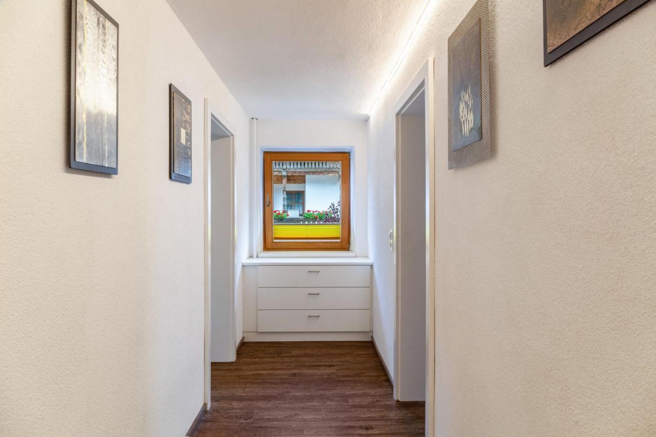 Ferienwohnung Galerie Kaiser Mayrhofen Exteriör bild